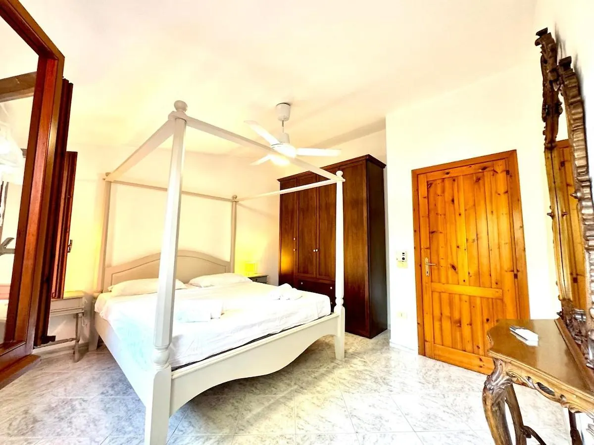 Villa Prestige, Pula, Sardegna Fort Village Włochy